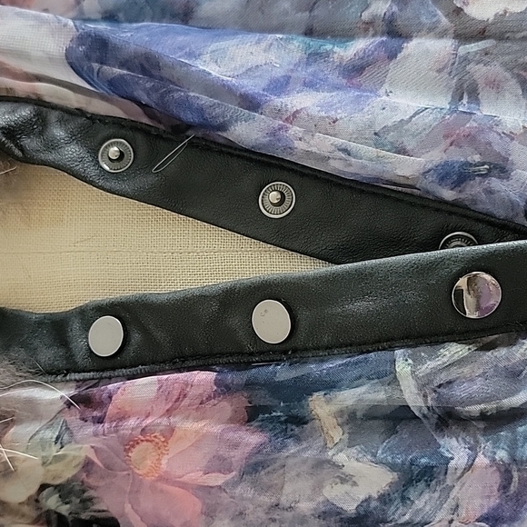 VINTAGE Floral Silk Blend Blouse - Picture 3 of 7